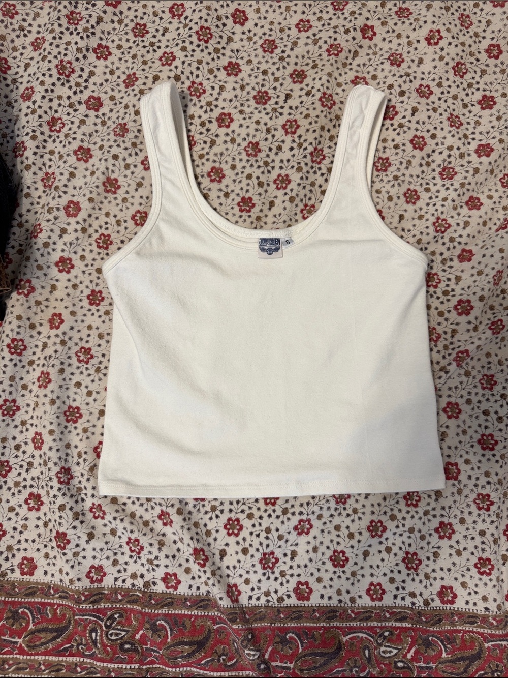 White Sporty scoop Tank Top - Brand: Jungmaven